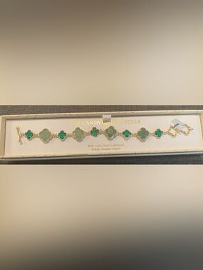 Eye Candy LA NWT Gold & Green Clover Bracelet